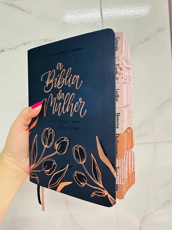 Capa do livro Bíblia Da Mulher Sábia - ESTUDO